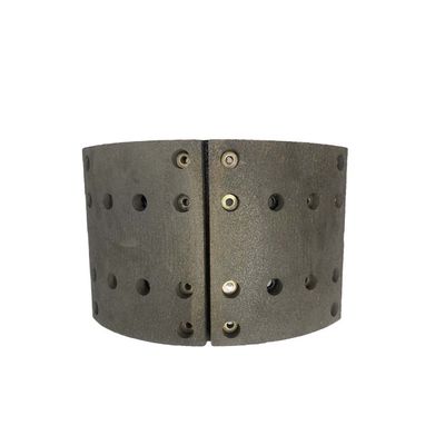 プロのオリジナルバスのモデルにブレーキシューをカスタマイズ