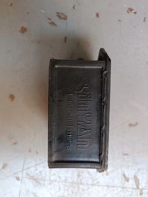 中国 バスとトラック フロントレタダース クッションゴムブロック 1000-01-00001 最新設計