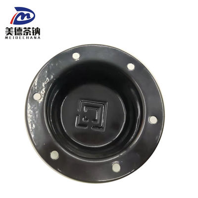 OE NO.3001-00409 メイドクナンバスモデル用スペアパーツのフロントホイールエンドカバー