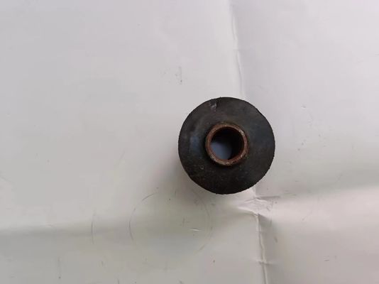 標準車両および装備のための後輪のブッシング