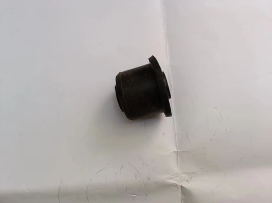 標準車両および装備のための後輪のブッシング